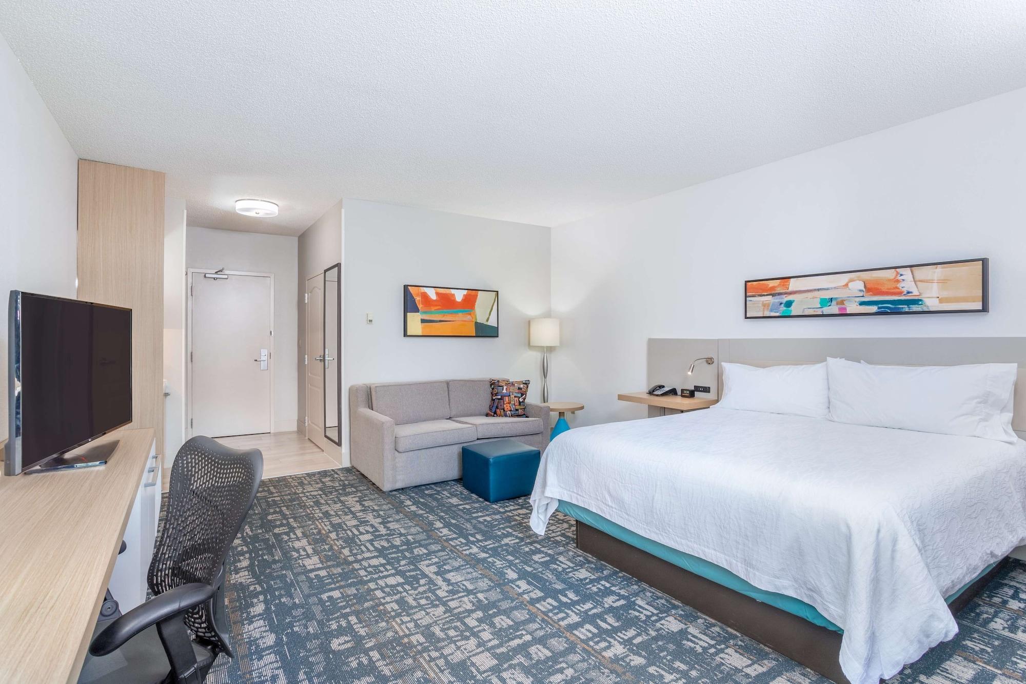 Hilton Garden Inn Cincinnati/Шарънвил Екстериор снимка
